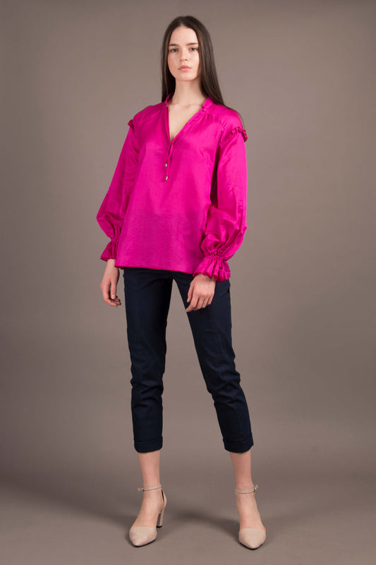 Shirt with Classic Design and Comfortable Fit for Everyday Wear