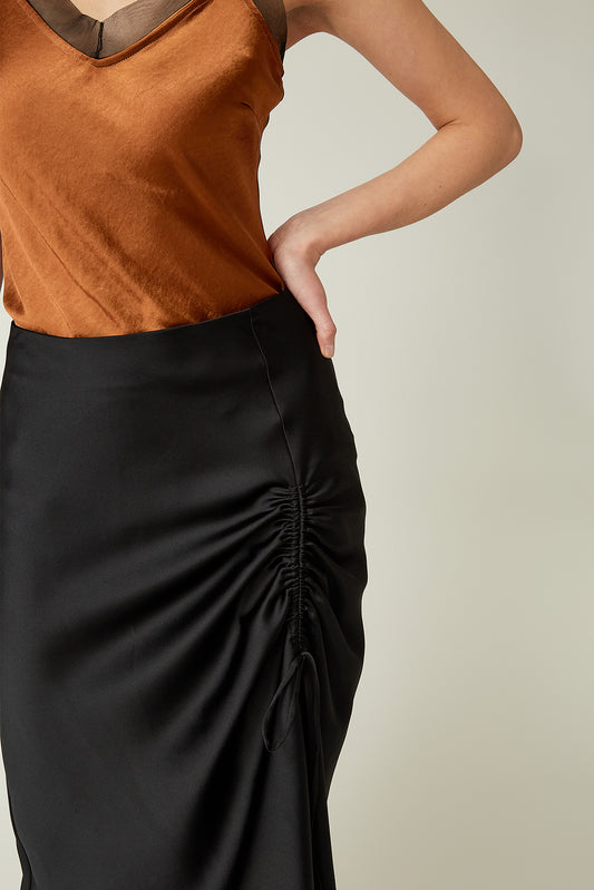 Skirt – Stylish and Versatile Skirt for Various Occasions and Wardrobe Essentials