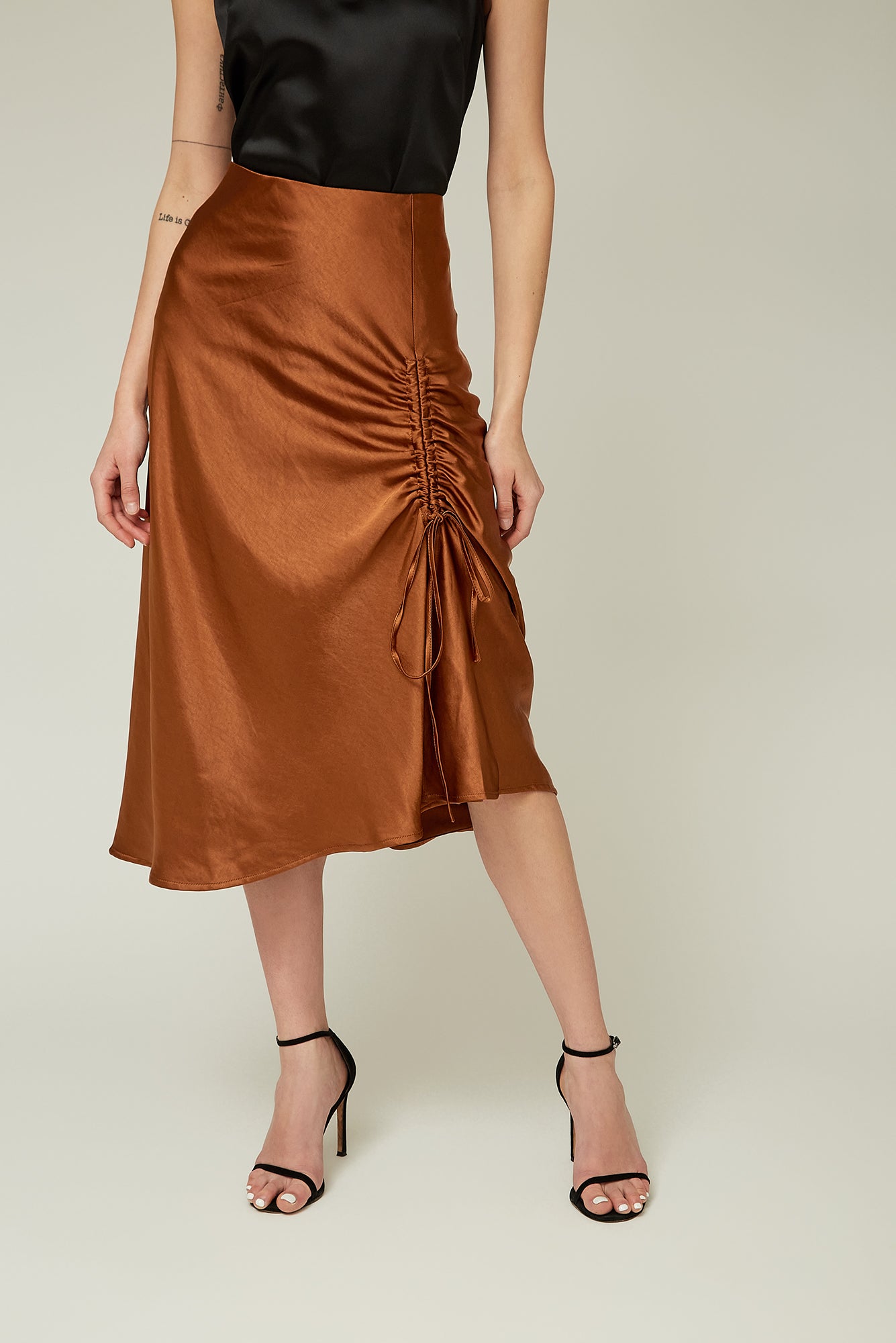 Skirt – Stylish and Versatile Skirt for Various Occasions and Wardrobe Essentials