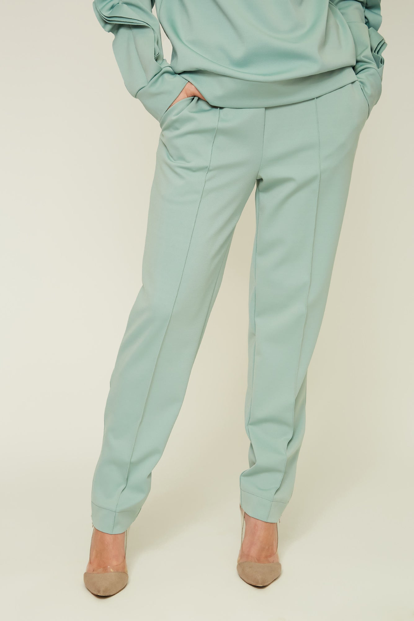 Pants – Comfortable and Stylish Bottom Wear for Everyday Use and Various Occasions