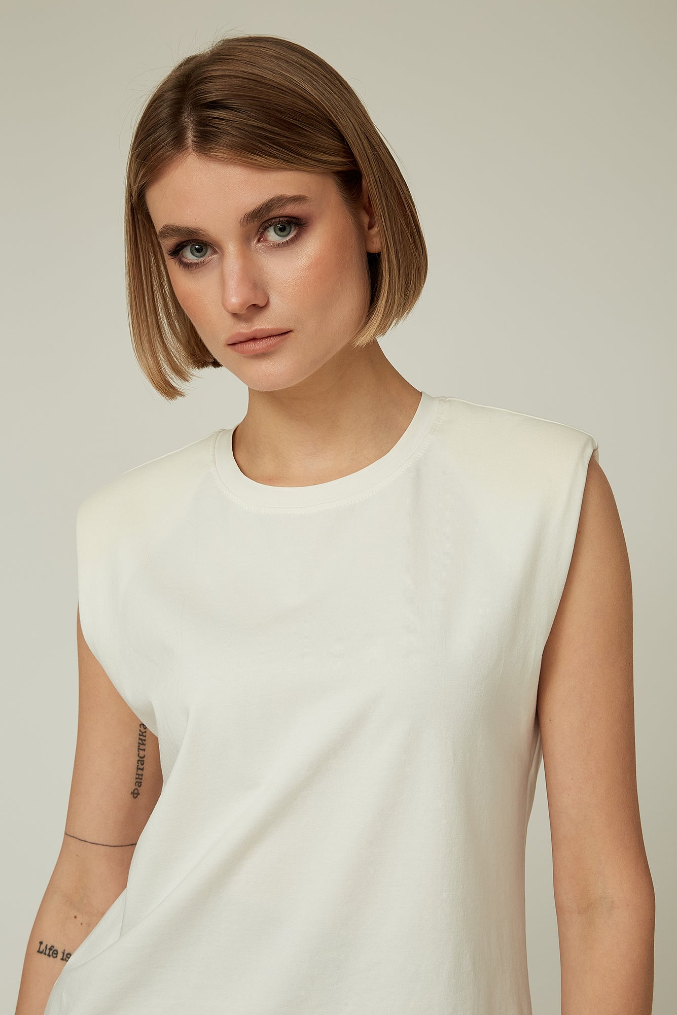 T-shirt with Classic Fit and Comfortable Fabric for Everyday Wear and Casual Style