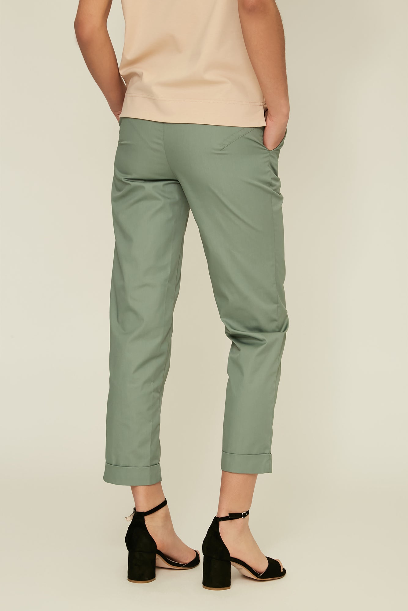 Pants – Comfortable and Stylish Bottoms for Everyday Wear and Versatile Outfits